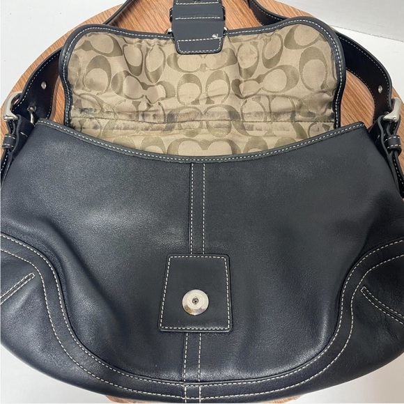 Vintage Coach Y2K Black Leather Soho Mini Baguette Timeless Flap Bag - Picture 4 of 9